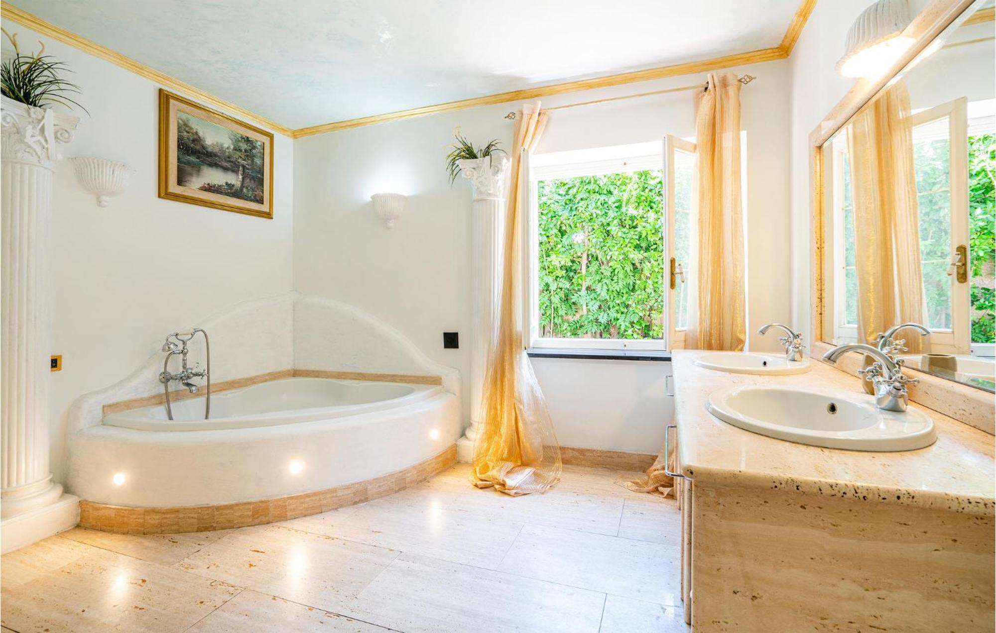 Beautiful Home In Fiumicino With Wifi Dış mekan fotoğraf