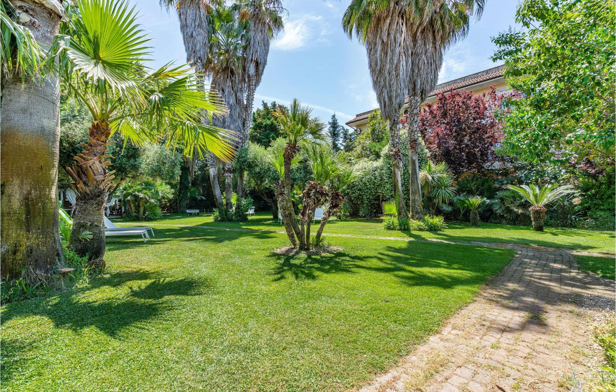Beautiful Home In Fiumicino With Wifi Dış mekan fotoğraf